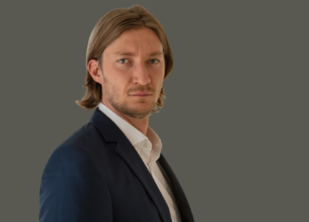 Róbert Tárnok, Financial Advisory | Director